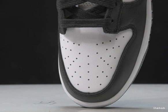 Retro (2021)   DD1503-101 Nike Low Dunk Panda White Black 0308